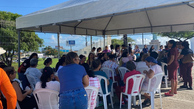 Funcionários da  Fundação Hospitalar de Saúde realizam paralisação nesta terça-feira (22)