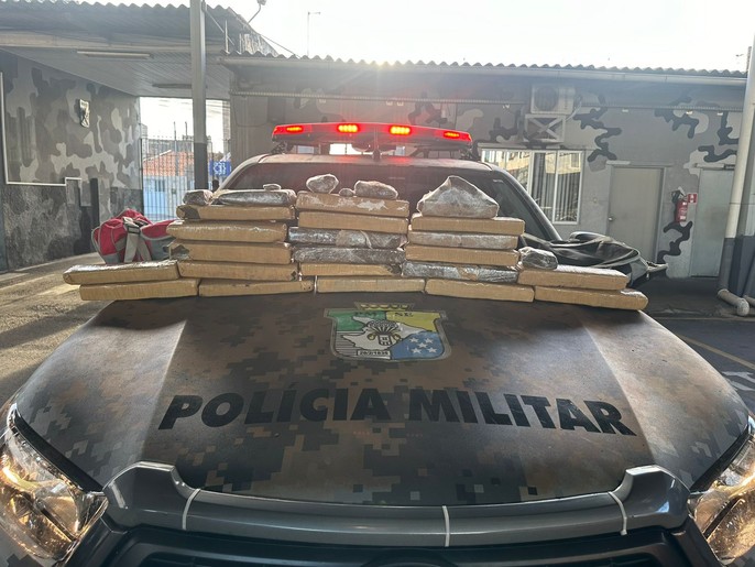 Três suspeitos são presos e  25Kg de maconha escondidos em malas são apreendidos em Aracaju