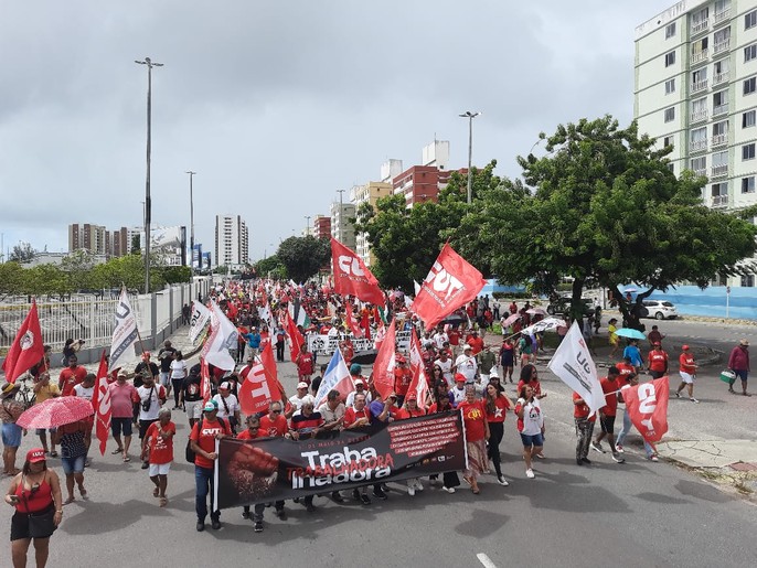 CUT-SE realiza ato público em Aracaju no Dia do Trabalhador