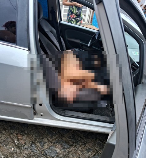 Homem é assassinado a tiros dentro de um carro na zona norte de Aracaju