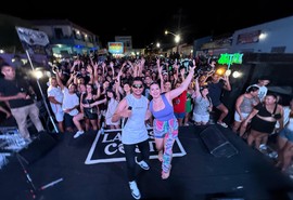 Larissa Costa lança “A Casa Caiu”, música em parceria com Mikael Santos