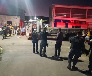 Colisão envolvendo um caminhão e uma motocicleta deixa vítima fatal na Zona Norte de Aracaju