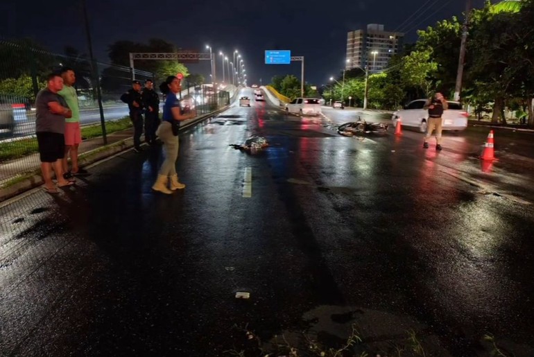 Homem morre após ser atropelado por moto na Avenida Tancredo Neves, em Aracaju