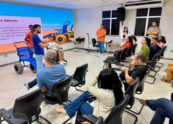 Projeto "Incluir Praiaju" oferece banho assistido para PCDs em Aracaju