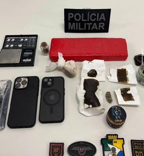 Casal é preso por tráfico de drogas em condomínio de luxo no bairro Jardins, em Aracaju