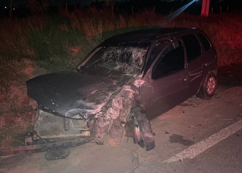 Colisão frontal entre carro e caminhonete deixa dois homens feridos em Itaporanga D’Ajuda