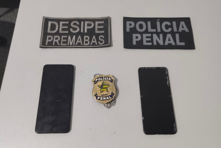Jovem é presa ao tentar entrar com dois celulares em presídio de Tobias Barreto