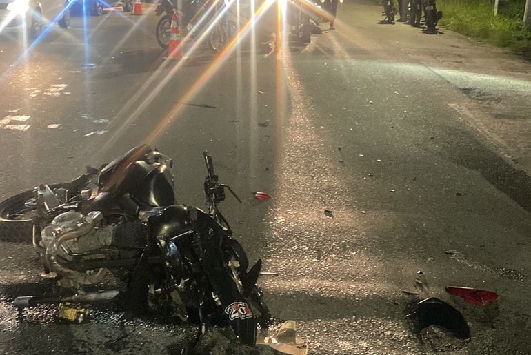 Colisão entre carro e moto deixa dois feridos na Rodovia SE-050, em Aracaju