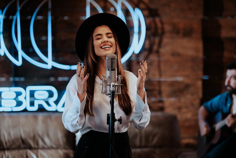 Isadora Pompeu promete emocionar público no “Riachuelo Fé” neste sábado (13)