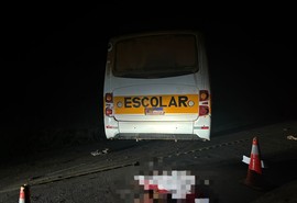 Motociclista morre em colisão com ônibus na SE-317, em Porto da Folha