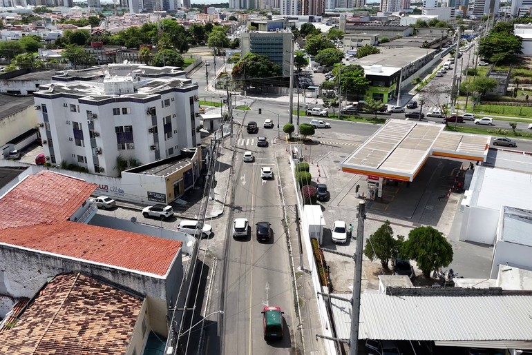 Rua Humberto Porto Dória, no Luzia, passa a ser mão única a partir de terça-feira (7)