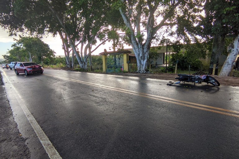 Colisão entre carro e moto na SE-170 deixa motociclista ferido em Itabaiana; motorista foge