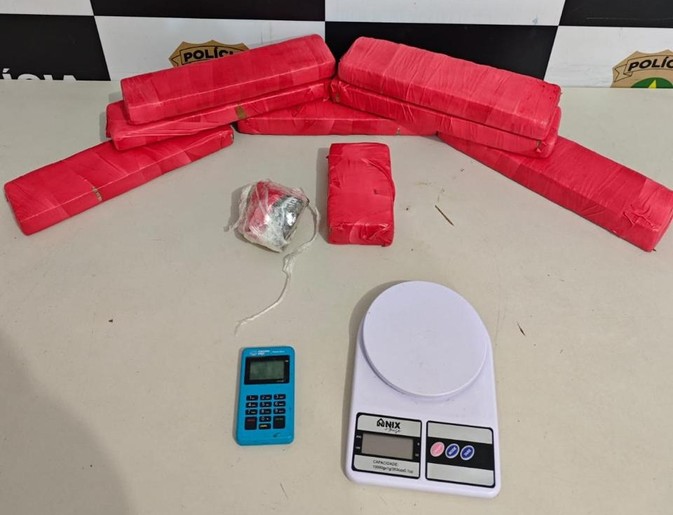 Polícia apreende 7 kg de maconha em depósito de drogas em  Itaporanga D'Ajuda
