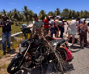Dupla fica ferida após queda de motocicleta na SE-100, em Itaporanga D’Ajuda