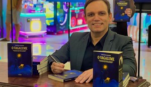Lançamento do livro de memórias "O Vagalume", do jornalista Fredson Navarro, acontece em Aracaju