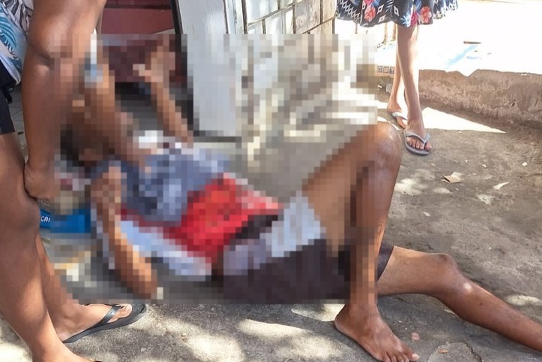 Homem é esfaqueado dentro de mercearia no bairro Industrial, em Aracaju