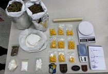 Mais de 1,7 kg de drogas são apreendidas durante patrulhamento no bairro Grageru, em Aracaju