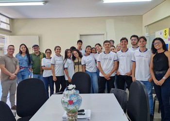 Alunos da rede pública participam da Copa de Empreendedorismo EZ em Aracaju