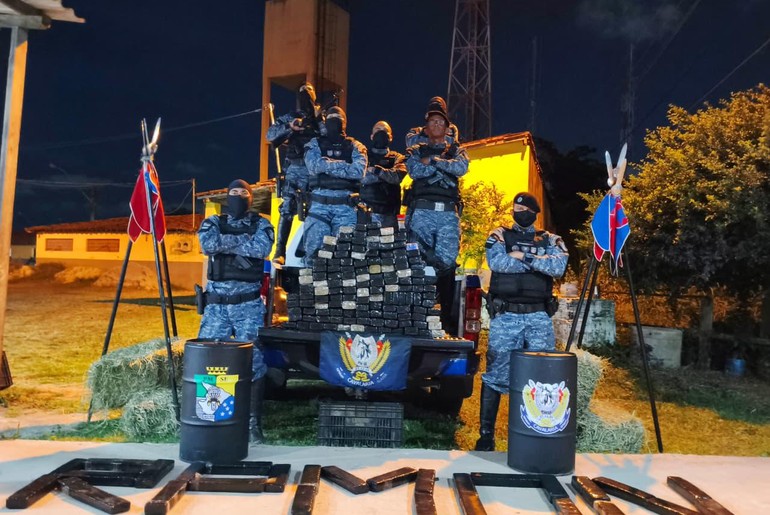 Polícia Militar apreende 140 quilos de maconha em operação no bairro Porto Dantas, em Aracaju