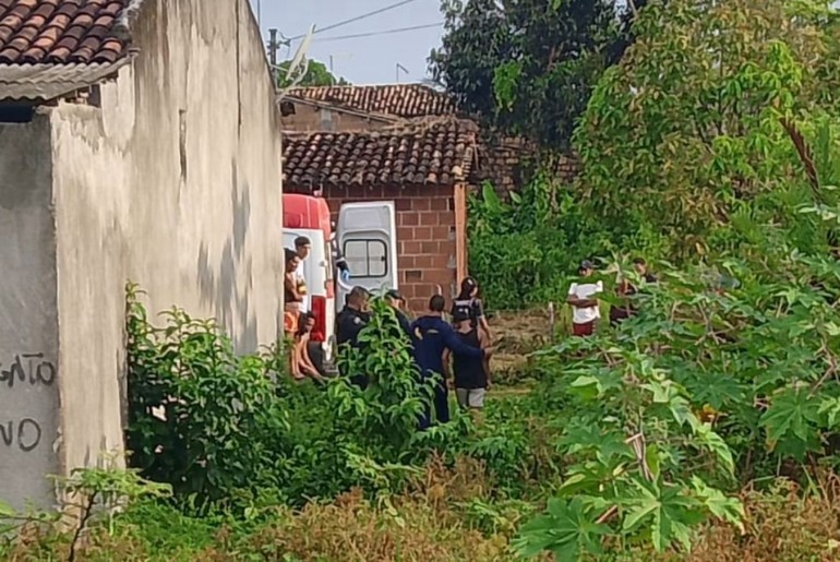 Jovem morre ao ser baleado no bairro Divinéia, em São Cristóvão