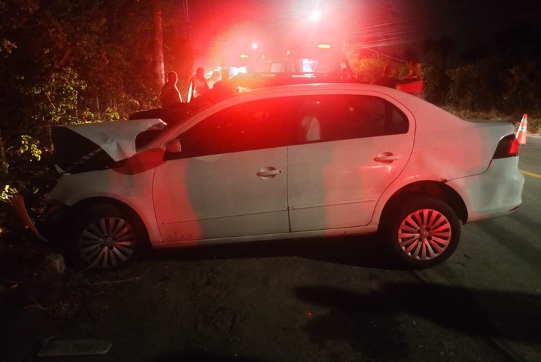 Duas pessoas ficam feridas em colisão frontal na SE-050, em Aracaju