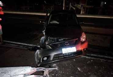 Colisão na Avenida Tancredo Neves deixa pedestre e ocupantes de veículo feridos em Aracaju
