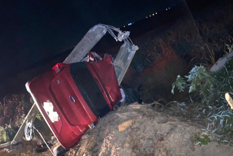 Motorista morre após carro bater em poste na SE-339, em Nossa Senhora das Dores