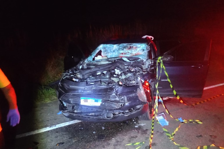 Colisão traseira deixa duas pessoa mortas e duas feridas na SE-160, em Divina Pastora