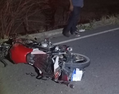 Colisão frontal na SE-230 deixa dois jovens mortos em Poço Redondo; motorista fugiu do local