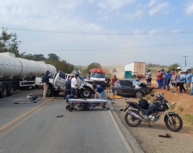 Acidente na BR-101 em Rosário do Catete deixa dois mortos e sete feridos