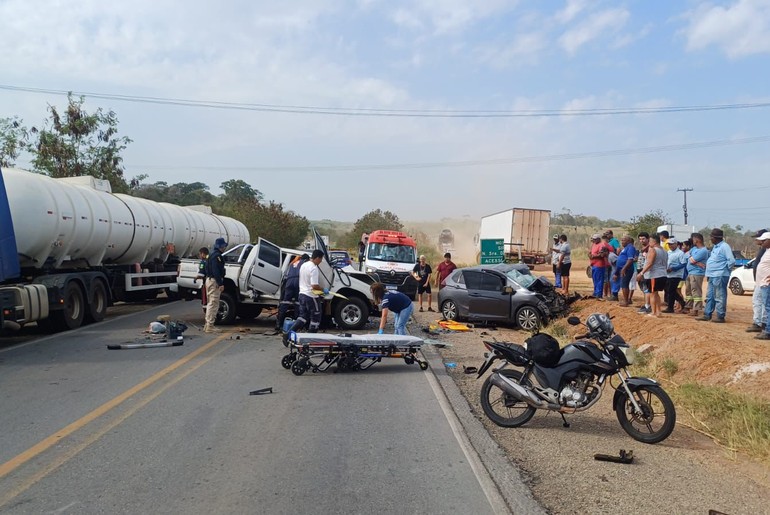 Acidente na BR-101 em Rosário do Catete deixa dois mortos e sete feridos