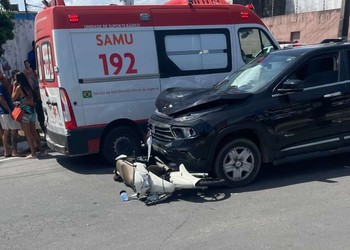 Colisão entre moto e picape deixa uma mulher morta e outra ferida em Socorro