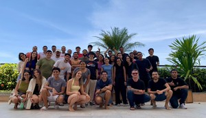 Estudantes de Medicina da UFS encenam "O Futuro da Humanidade" no Teatro Atheneu