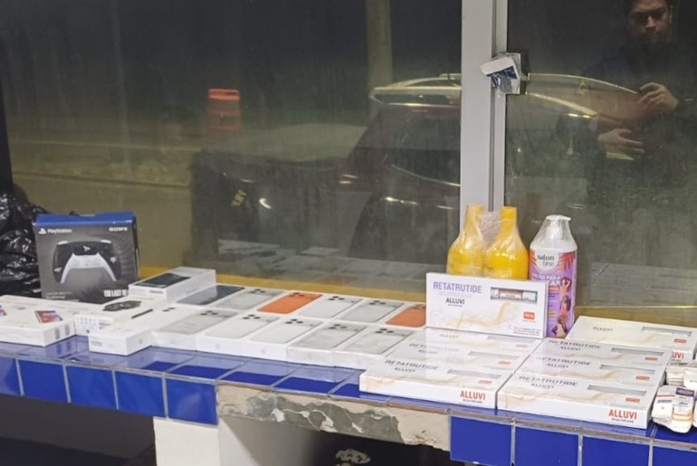 PRF apreende canetas emagrecedoras e eletrônicos irregulares na BR-101, em Cristinápolis