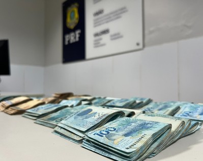 PRF apreende R$ 67 mil em espécie durante abordagem na BR-235, em Nossa Senhora do Socorro