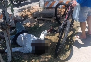 Idoso cai de bicicleta e fica desacordado após acidente em avenida de Aracaju