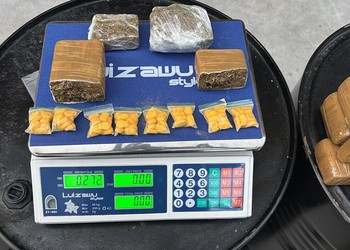 Mulher suspeita de tráfico é presa com mais de 30 kg de maconha no bairro Bugio