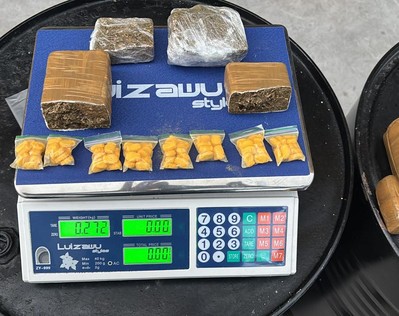 Mulher suspeita de tráfico é presa com mais de 30 kg de maconha no bairro Bugio