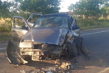 Colisão frontal deixa jovem ferido na SE-317, em Porto da Folha