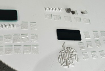 Operação desarticula ponto de tráfico em quiosque e prende casal em Itabaiana