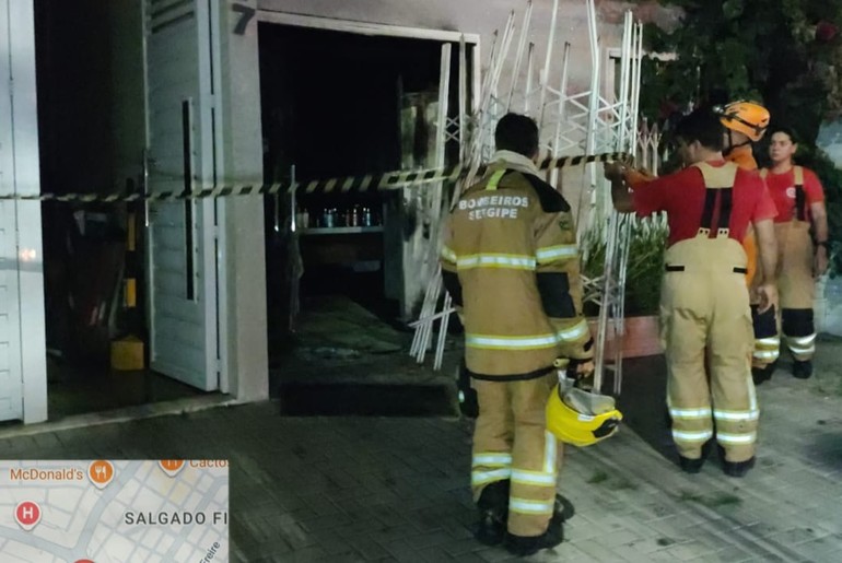 Incêndio atinge salão de beleza no bairro Grageru, em Aracaju