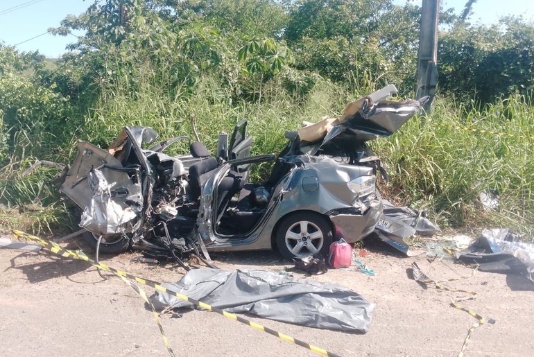 Colisão entre quatro veículos deixa mortos e feridos na SE-226, em Japaratuba