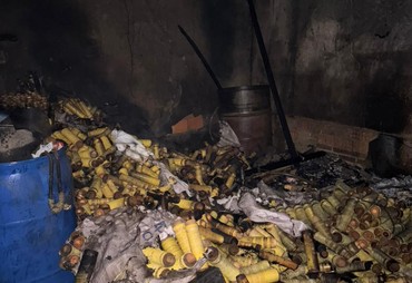 VÍDEO; Incêndio atinge barracão de fogos e deixa um ferido em Estância