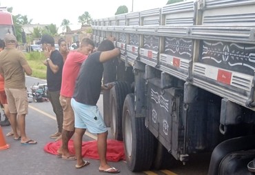 Jovem de 19 anos morre após colisão com caminhão na SE-235, em Itaporanga D´Ajuda