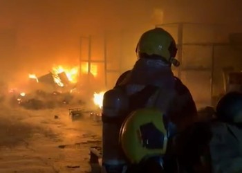 Incêndio atinge galpão no bairro Inácio Barbosa, em Aracaju