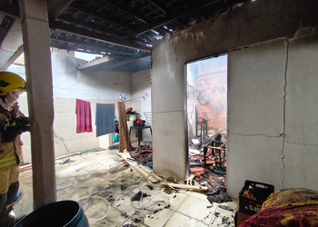 Incêndio atinge residência no bairro Serrano, em Itabaiana