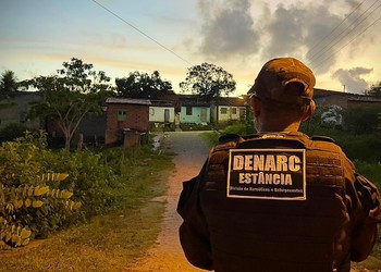 Investigado por tráfico é preso após fugir de abordagem em Estância