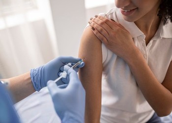 Vacinação gratuita da Influenza acontece na Estácio nesta segunda (4)