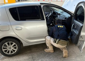 PRF recupera carro com sinais de clonagem na BR-101, em São Cristóvão