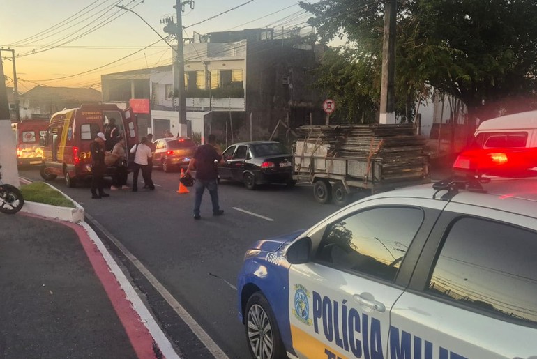 Motociclista fica ferido após queda de moto no bairro 18 do Forte, em Aracaju